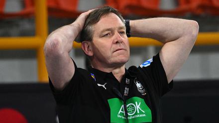 Deutschlands Trainer Alfred Gislason kann bei der EM nicht aus dem Vollen schöpfen.