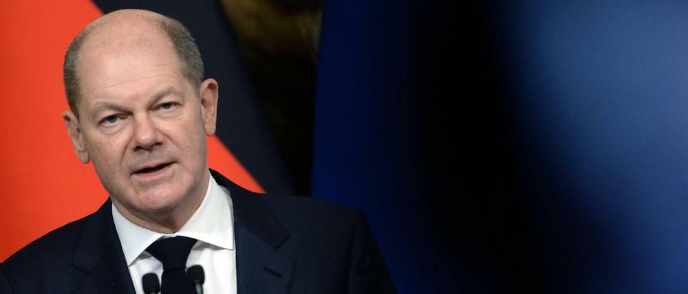 Bundeskanzler Scholz fordert im Gespräch mit Putin Deeskalation im Ukraine-Konflikt.