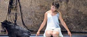 Hochdramatisch. Die Sopranistin Asmik Grigorian in der Titelpartie von Richard Strauss’ „Salome“ bei den Salzburger Festspielen.