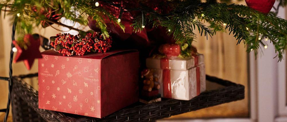 Je nach Material müssen Geschenkpapiere unterschiedlich entsorgt werden.