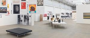 Die Ausstellung zeigt eine Auswahl an Exponaten aus der Kunsthalle Rostock sowie aus der Sammlung der Stiftung Reinbeckhallen. 