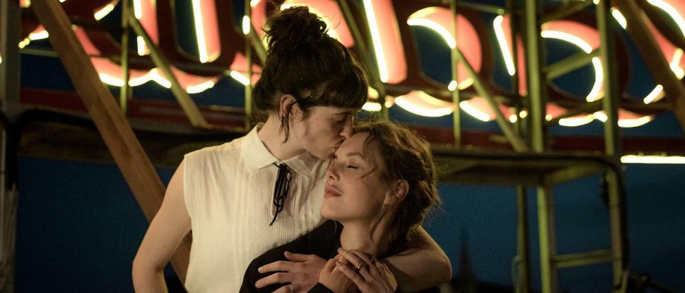 "Eldorado", die sechsteilige ARD-Serie mit Lia von Blarer (links) und Valerie Stoll, lief en bloc in der ARD.