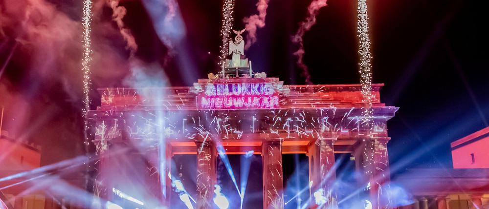 Wie auch bereits im vergangenen Jahr findet die Silvesterparty 2021 ohne Publikum statt. 