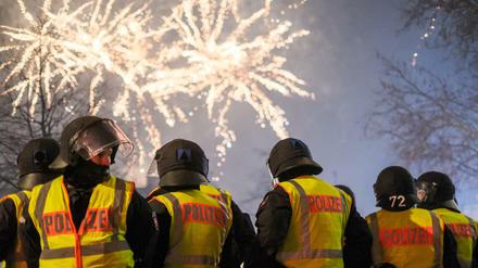 Polizisten in Hannover in der Silvesternacht 2018/19