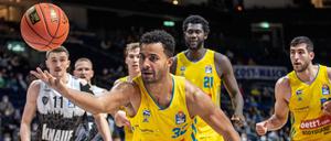Für Alba Berlin (vorne Johannes Thiemann) ist momentan nicht an Basketball zu denken. 