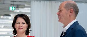 Unterschiedliche Ansichten in der Außenpolitik: Annalena Baerbock und Olaf Scholz. 