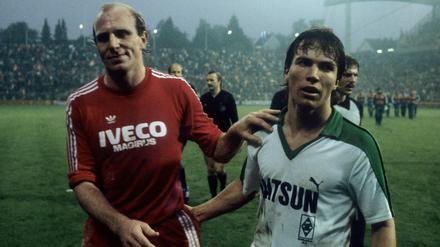 Von Weiß zu Rot. Lothar Matthäus (rechts) begann seine Profikarriere 1979 bei Borussia Mönchengladbach. Fünf Jahre später schloss er sich dem FC Bayern an, dem Klub von Dieter Hoeneß.