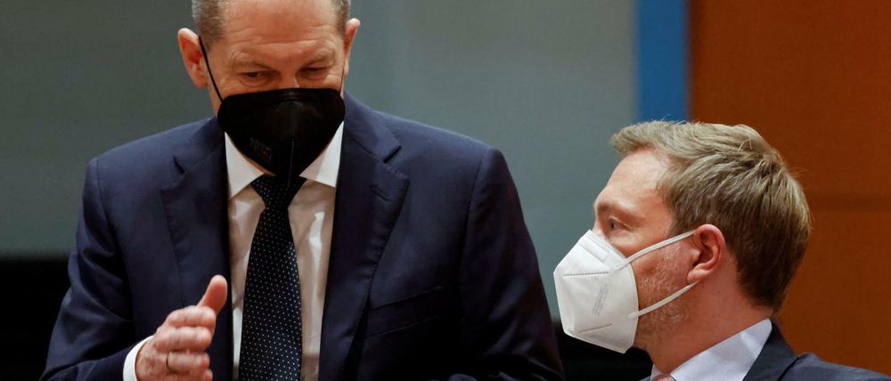 Handeln sie korrekt? Bundeskanzler Olaf Scholz und Bundesfinanzminister Christian Lindner werden vom Rechnungshof gerügt.