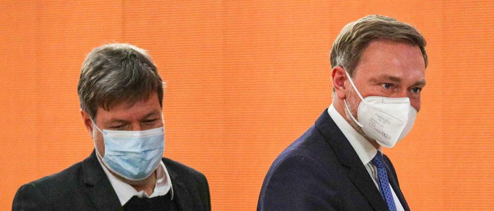Unterschiedliche Auffassungen zu Gaskraftwerken: Wirtschaftsminister Robert Habeck (links) und Finanzminister Christian Lindner. 