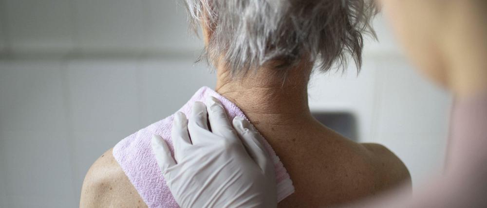 Die gesetzlichen Krankenkassen rechnen damit, dass ihre Mitglieder mehr für ihre Pflegeversicherung einzahlen müssen.