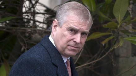 Prinz Andrew muss sich in New York den Vorwürfen stellen, vor 20 Jahren eine 17-Jährige sexuell missbraucht zu haben.