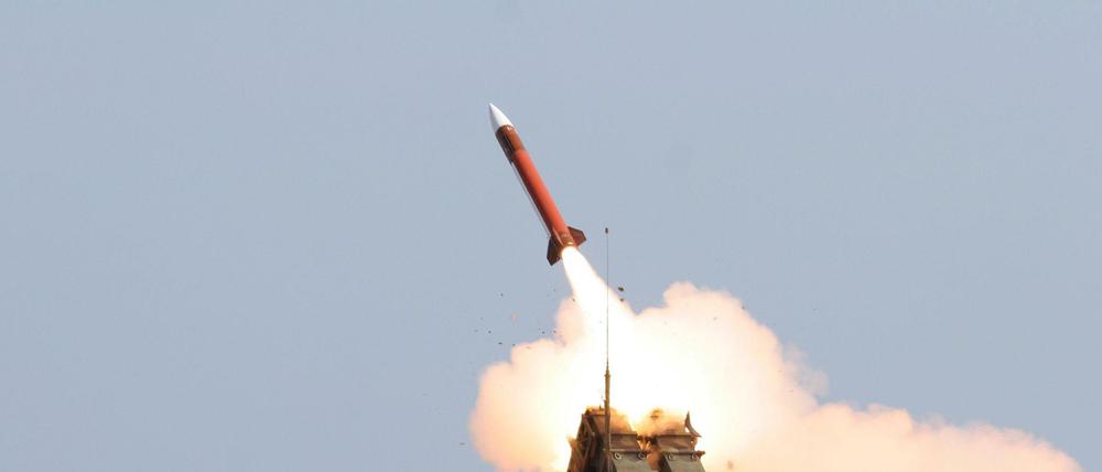 Der Abschuss eines Patriot-Lenkflugkörpers im Rahmen der Übung Rapid Arrow in 2008.