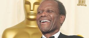 Den Oscar für sein Lebenswerk erhielt Sidney Poitier 2002. 