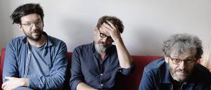 Nach sieben Jahren mal wieder ins Studio gegangen. Die Weilheimer Band The Notwist mit den Gebrüdern Acher (mitte und rechts).