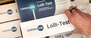 Abstrich leicht gemacht: Bei Lolli-Tests müssen Kinder lediglich lutschen.
