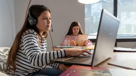 Homeschooling war gerade zu Beginn der Pandemie für Familien an der Tagesordnung.