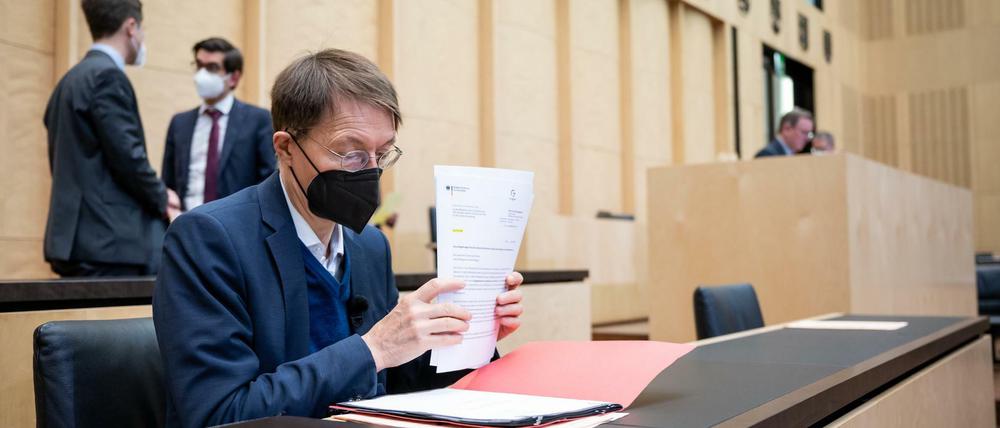 Nimmt er die Pflege nicht mehr so wichtig? Gesundheitsminister Karl Lauterbach (SPD).