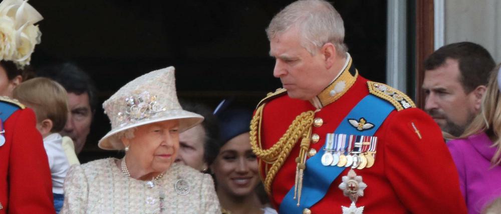 Queen Elizabeth und Prinz Andrew im Juni 2019