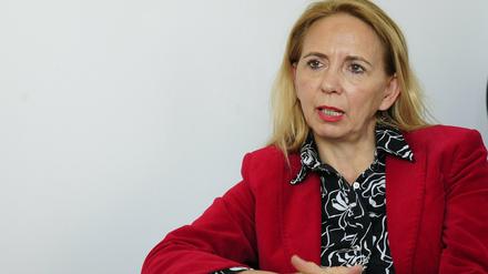 Barbara Slowik (* 14. März 1966 in Berlin) ist eine deutsche Juristin und seit dem 10. April 2018 Polizeipräsidentin in Berlin.