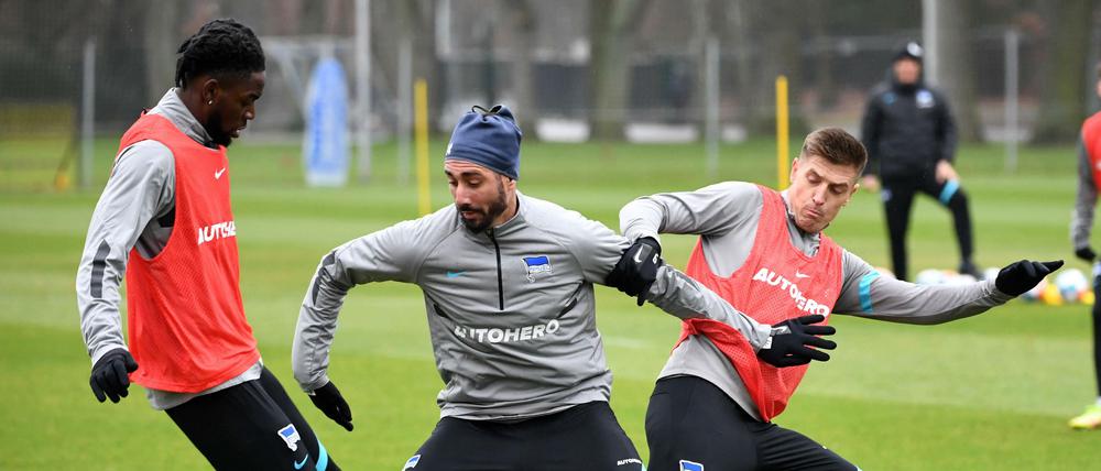Ishak Belfodil hat nach seiner Coronavirus-Infektion am Donnerstag erstmals wieder mit der Mannschaft trainiert.