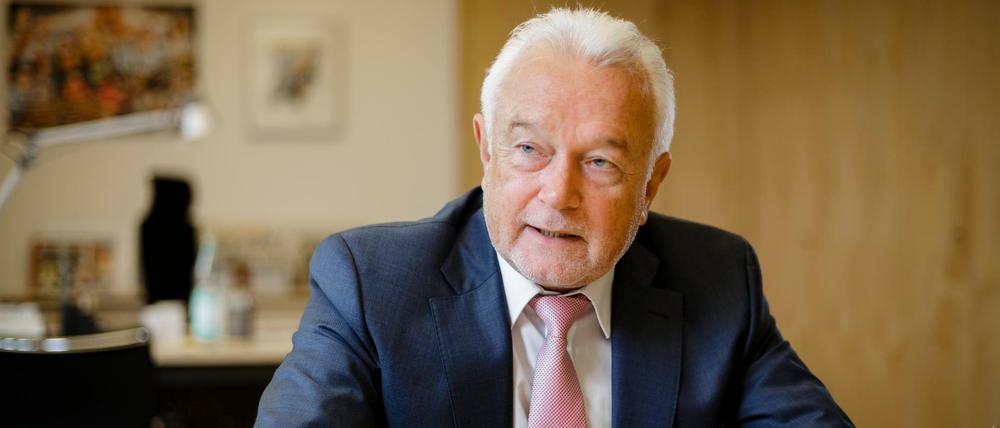 Bundestagsvize Wolfgang Kubicki spricht sich gegen eine Parlamentspoetin aus.