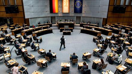 Im Plenum des Abgeordnetenhauses stimmten SPD, Grüne, Linke, CDU und FDP am Donnerstag geschlossen gegen die AfD-Kandidaten für den Ausschuss für Verfassungsschutz.