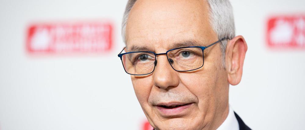 Michael Vassiliadis, seit 2009 Vorsitzender der IG BCE, wechselt wegen Vorbehalten von Verdi nicht an die DGB-Spitze. 