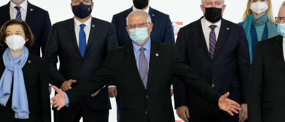 Beim Treffen der Außen- und Verteidigungsminister der EU-Staaten machten der EU-Außenbeauftragte Josep Borrell und Co. ihre Standpunkte klar.