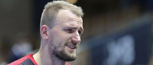 Rückraumspieler Julius Kühn wurde positiv auf das Coronavirus getestet.