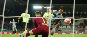 Amenyido trifft früh für St. Pauli gegen den BVB und ebnet damit den Weg zur Überraschung.