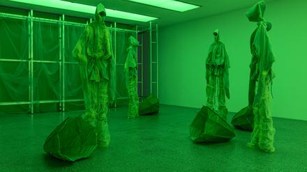 Die Installation Techno-Spectral Keepers von der Berliner Künstlerin DJane Sandra Mujinga.
