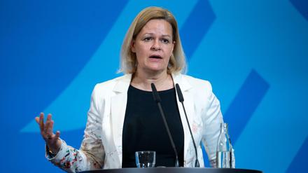 Innenministerin Nancy Faeser spricht sich für einen harten Kurs gegen Telegram aus.