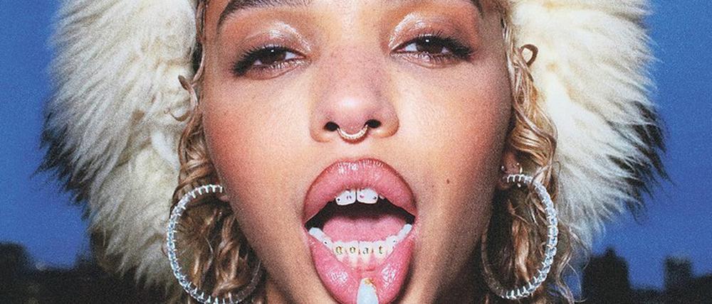 Die Größte aller Zeiten? Das Mixtape „Caprisongs“ beweist, dass FKA Twigs sich selbst und einen festen Stand gefunden hat.