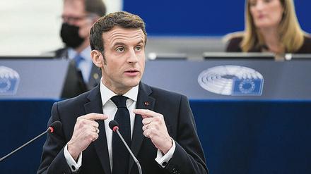 Macron hat auf den Marschbefehl für die russischen Truppen reagiert. 