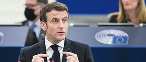 Macron hat auf den Marschbefehl für die russischen Truppen reagiert. 