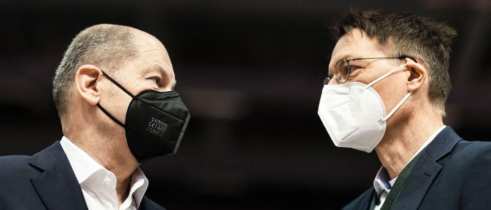 Neues Ungemach für Kanzler Olaf Scholz und Gesundheitsminister Karl Lauterbach (Beide SPD).