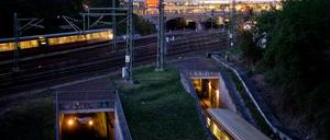 Bahnhof Gesundbrunnen. Chaotischer Knotenpunkt sucht Parkscheinautormaten.