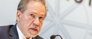 Warnung vor neuem Extremismus. Der scheidende Chef des Verfassungsschutzes Nordrhein-Westfalen, Burkhard Freier, sieht in den Coronaprotesten den Ansatz für langanhaltende Staatsverachtung.