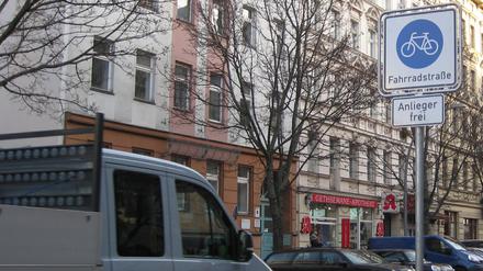 Fahrradstraßenschild in der Stargarder Straße im Berliner Bezirk Pankow, Ortsteil Prenzlauer Berg.