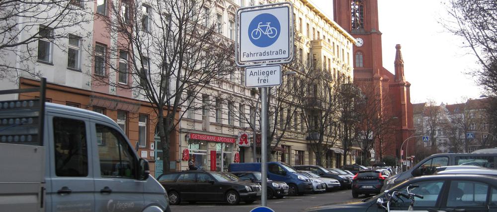 Fahrradstraßenschild in der Stargarder Straße im Berliner Bezirk Pankow, Ortsteil Prenzlauer Berg.