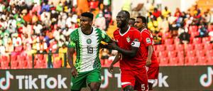 Unions Stürmer Taiwo Awoniyi (links) ist mit Nigeria aus dem Afrika-Cup ausgeschieden. 