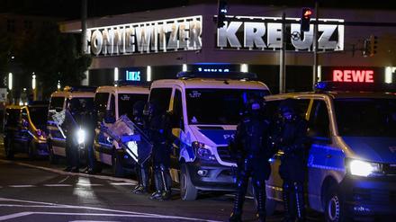 Im Leipziger Stadtteil Connewitz kommt es immer wieder zu Zusammenstößen mutmaßlicher Linksextremisten mit der Polizei.
