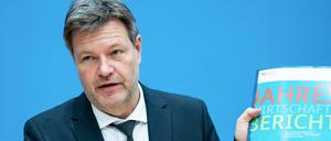 Robert Habeck, Bundesminister für Wirtschaft und Klimaschutz, stellt den Jahreswirtschaftsbericht 2022 vor. 