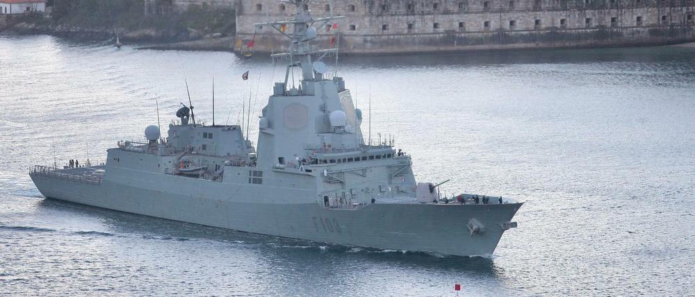 Die spanische Fregatte „Blas de Lezo“ verlässt Ferrol, um an einer Nato-Mission im Schwarzen Meer teilzunehmen.
