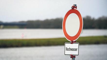 Vor allem zusätzlicher extremer Regen bremse die Wirtschaft aus, so die Forschenden.