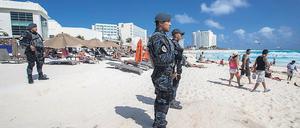 Erhöhte Präsenz. Mexikos Präsident Obrador hat ein Kontingent Nationalgardisten nach Cancún geschickt – wie 2017 (Foto). 
