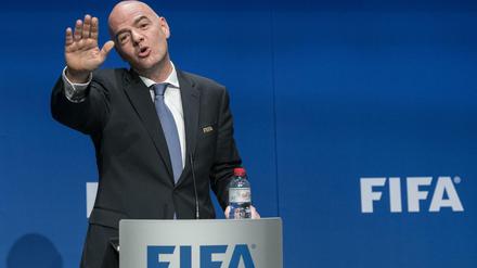 Nicht doch! Als ginge es Fifa-Präsident Gianni Infantino um Geld oder Macht. Der Mann hat nur Gutes im Sinn.