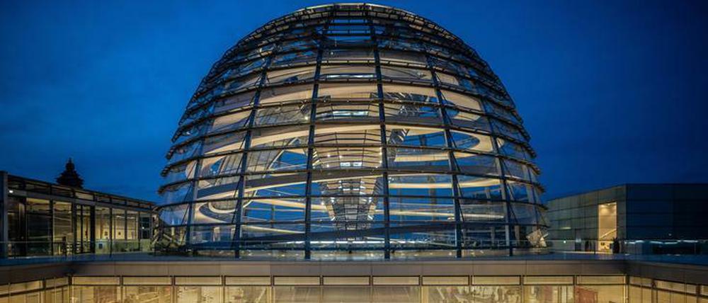 Hohes Haus - aber nicht fehlerfrei: der Deutsche Bundestag im Reichstagsgebäude.