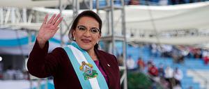 Honduras' neue Präsidentin Xiomara Castro bei ihrer Einführungszeremonie in Tegucigalpa. 