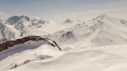 Abseits der ausgewiesenen Pfade kann die Winterlandschaft schnell gefährlich werden. 